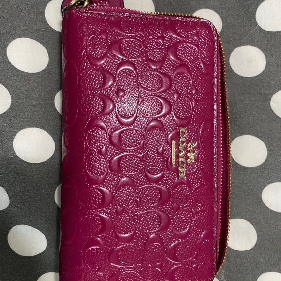 100% Authentic Coach women’s wallet - Picture 2 of 9